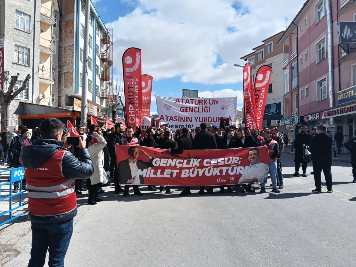 CHP Karaman’da Tarihi Kalabalık: Soğuk Havaya Rağmen Meydan Doldu